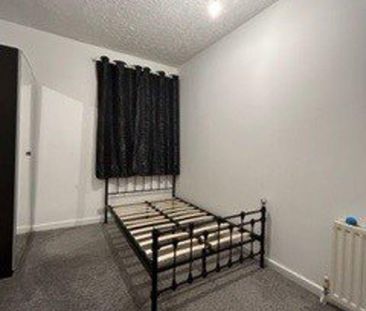 1 bedroom property to rent - Photo 4