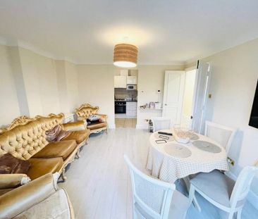 1beds Apartment - Photo 2