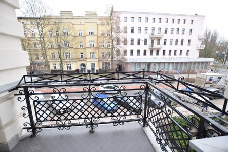 Wynajem Ekskluzywny Apartament /Centrum przy Parku - Photo 2