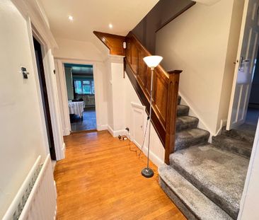 4 bedroom semi-detached house to rent - Photo 6