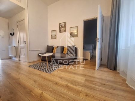 Apartament cu 2 camere, 40 mp utili, Ultracentral - Fotografie 2