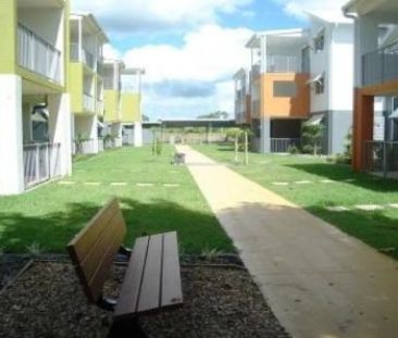 Spacious, secure apartment! - Photo 6