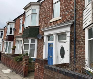 3 bedroom flat to rent - Photo 1
