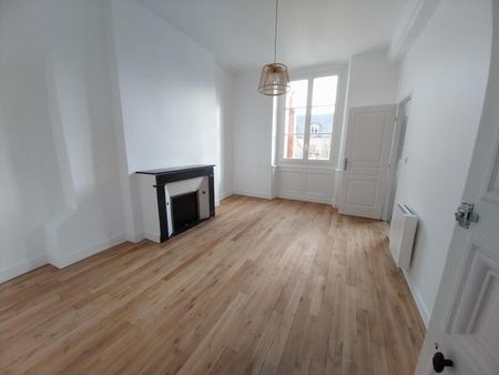 Location Appartement 2 pièces 46m² ORLEANS 45000 - Photo 2