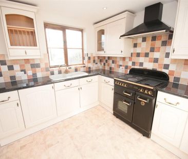 2 bedroom bungalow to rent - Photo 1