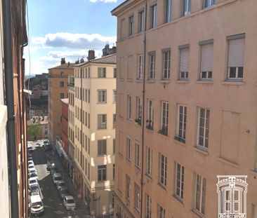Location Appartement 1 pièce 27m² LYON 1er - Photo 2