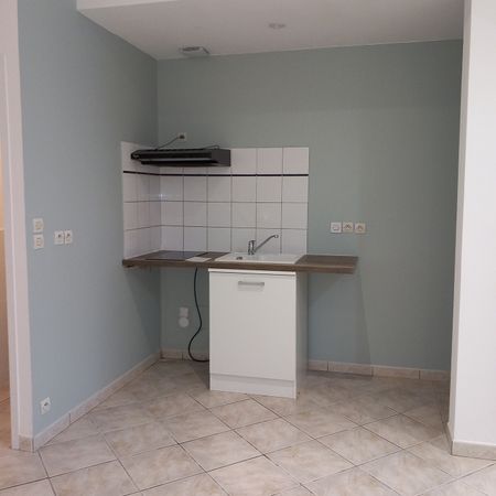 Location Appartement 1 pièce 38m² MARMANDE 47200 - Photo 4
