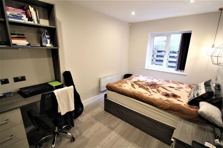 Hartisca Residence, Hartwell Road, Hyde Park, LS6 1RY, Leeds - Photo 4