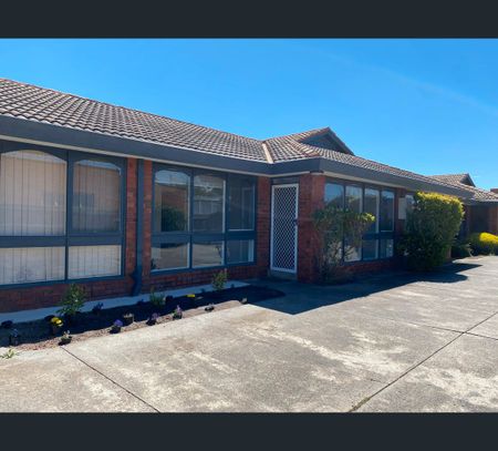 8/2-4 Devon Road, Pascoe Vale, Vic 3044 - Photo 4