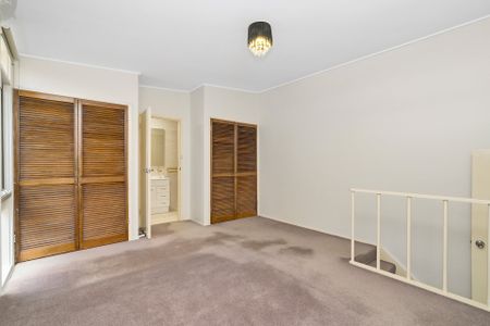 Thinking of selling? Contact our agent - Photo 5