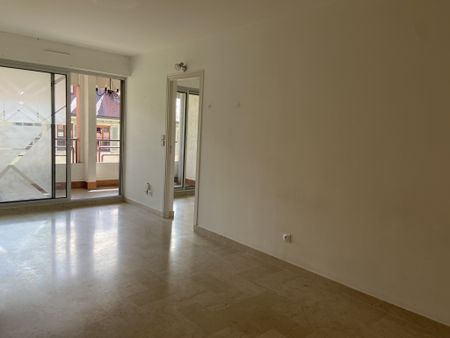 Location Appartement 3 pièces 49m² ANNECY 74000 - Photo 2