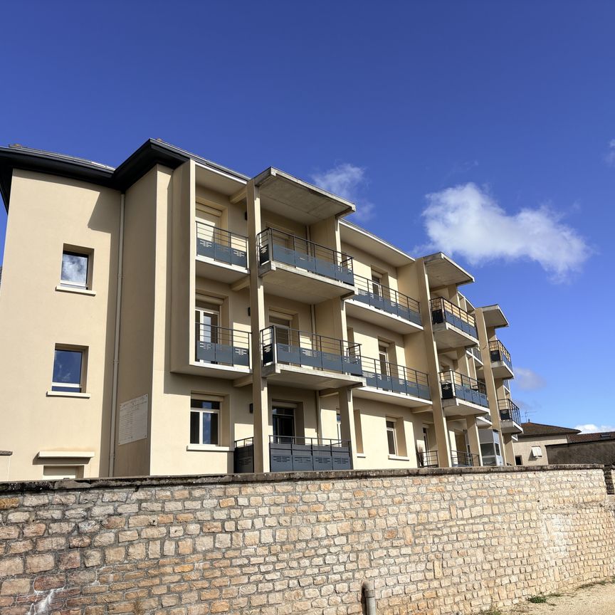 LETRA T3 - 2° ETAGE AVEC ASCENSEUR + CAVE ET 2 PARKINGS - Photo 1