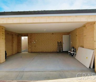 Near New 3x2 Villa in Armadale! - Photo 4