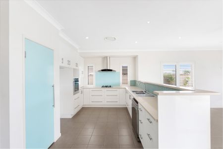 Beautiful Light-Filled Waterfront Home - Photo 3