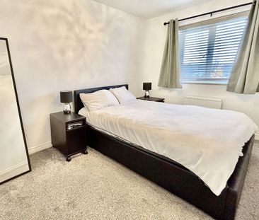 Broome Way, Galley Common, CV10 - Photo 3