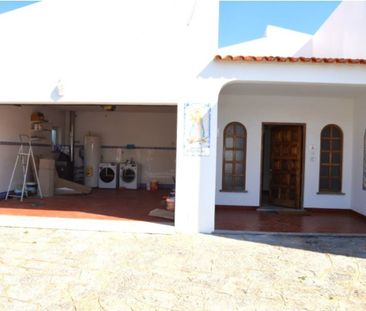 5 room luxury House for rent in Areia (Cascais), Cascais e Estoril,... - Photo 4