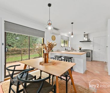 Sunny 3-Bedroom Home in Newnham - Photo 2