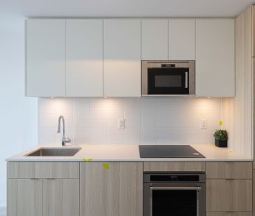 For Lease - 220 Missinnihe Way Unit# 427, Mississauga, Ontario - Photo 3