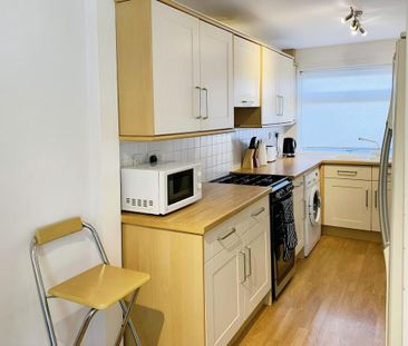 4 bedroom terraced house to rent - Photo 6