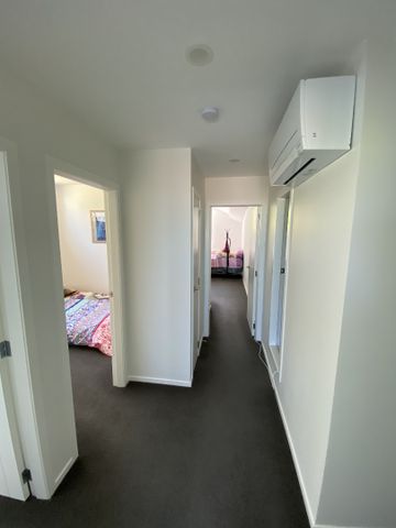 66A Clifford Road, Johnsonville - Photo 4