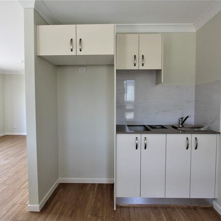 Stylish, Low-Maintenance Home in Prime Austral Location - Photo 3