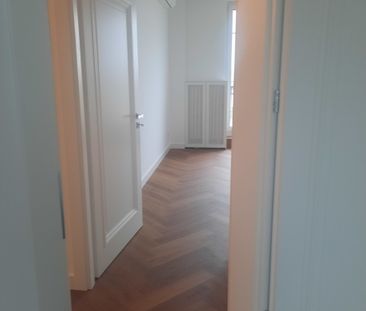 Czteropokojowe w kamienicy z tarasem i balkonami. - Zdjęcie 2