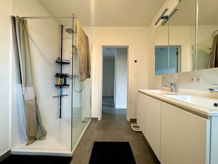 Mooie gezinswoning met 3 slaapkamers, rustig gelegen in Oud-Turnhout - Photo 5