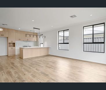 Stylish Newly Built Home Ready for Enjoyment! - Photo 1