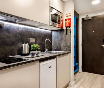 1 bedroom private hall to rent - Photo 1