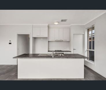 67A Alexander St, Sellicks Beach, SA 5174 - Photo 2