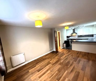1 bedroom flat to rent - Photo 2
