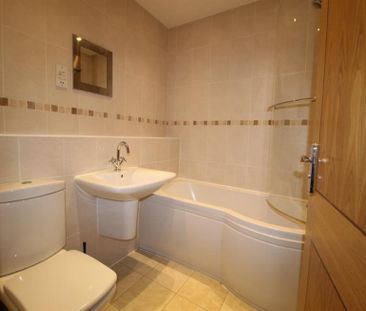 2 Bedroom Apartment To Let - Photo 6
