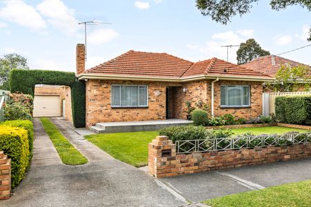 50 Lloyd Avenue, Reservoir VIC 3073 - Photo 2