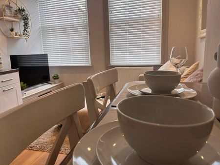 1 Bed Flat, London Street, RG1 - Photo 2