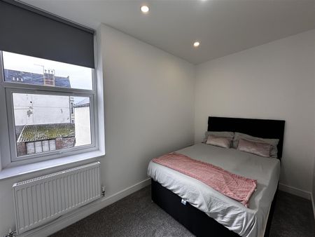 Ninian Road, Cardiff - Photo 4