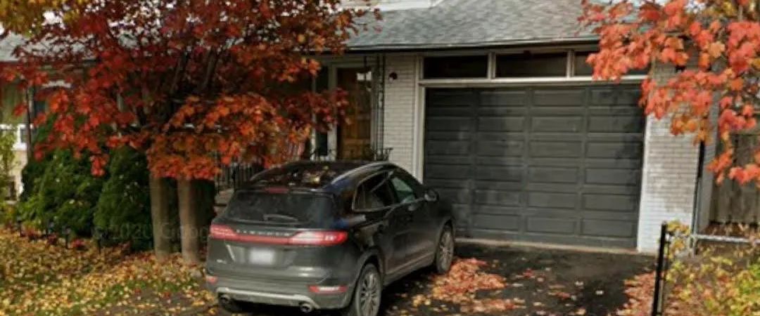 7554 DARCEL AVENUE - Photo 1