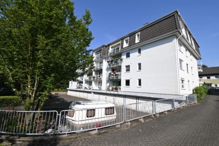 ***** Charmantes Appartement mit überdachtem Balkon in Solingen-Merscheid...***** - Photo 2