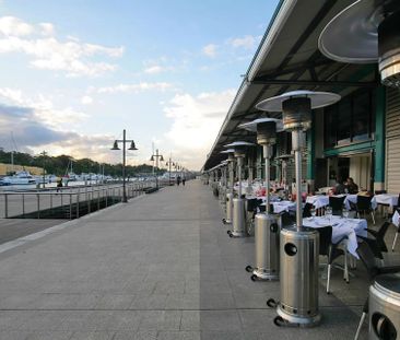 Exciting Harbourside Facing Studio Apartment - Photo 1