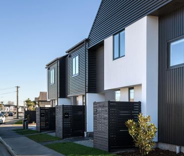 43 New Brighton Road, Shirley - Photo 1