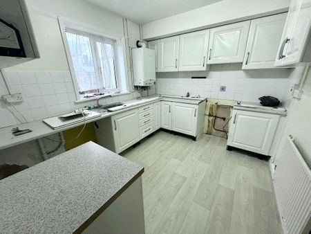 2 bedroom terraced house to rent - Photo 4