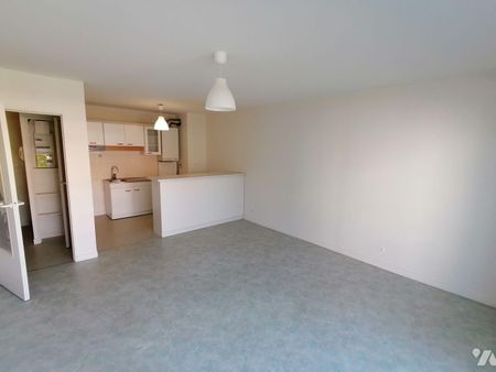 BRUZ - A proximité des commerces et transports en commun. Appartement T2 d'environ 48m² au 1er ... - Photo 5