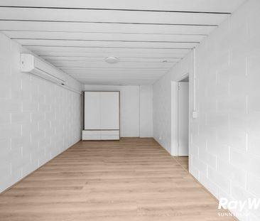 Newly Renovated Unit in Prime Location - Photo 5