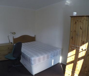 3 bed Shared House for Rent - Photo 3