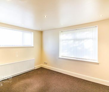 4 bedroom semi-detached house to rent - Photo 4