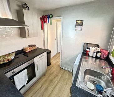 3 bedroom terraced house to rent - Photo 6