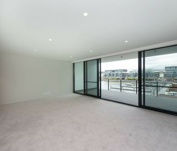 19/14 Trevillian Quay, Kingston ACT, Belconnen - Photo 1