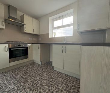 2 bedroom flat to rent - Photo 6