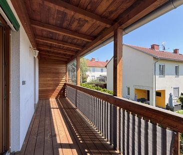 Lichtdurchflutete - 2-Zimmer-Wohnung im Obergeschoss mit großem Balkon - Photo 5