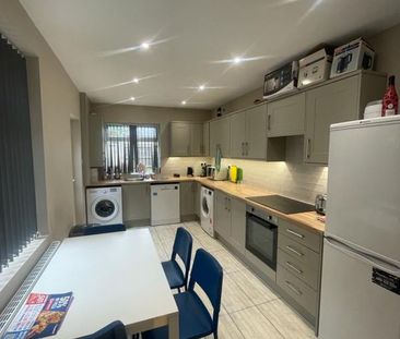 20 Arthur Street - Brand New Kitchen & Great LocationLoughborough - Photo 4