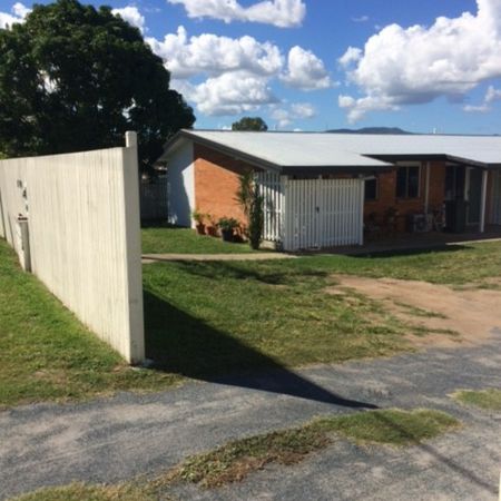 Low Maintenance Studio Apartment - Photo 3